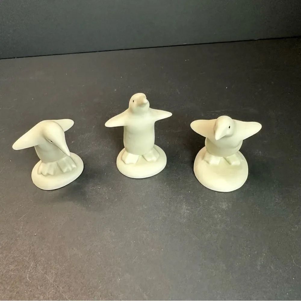 Dept 56 Set Of 6 Snowbabies Parade Of Penguins Flaw